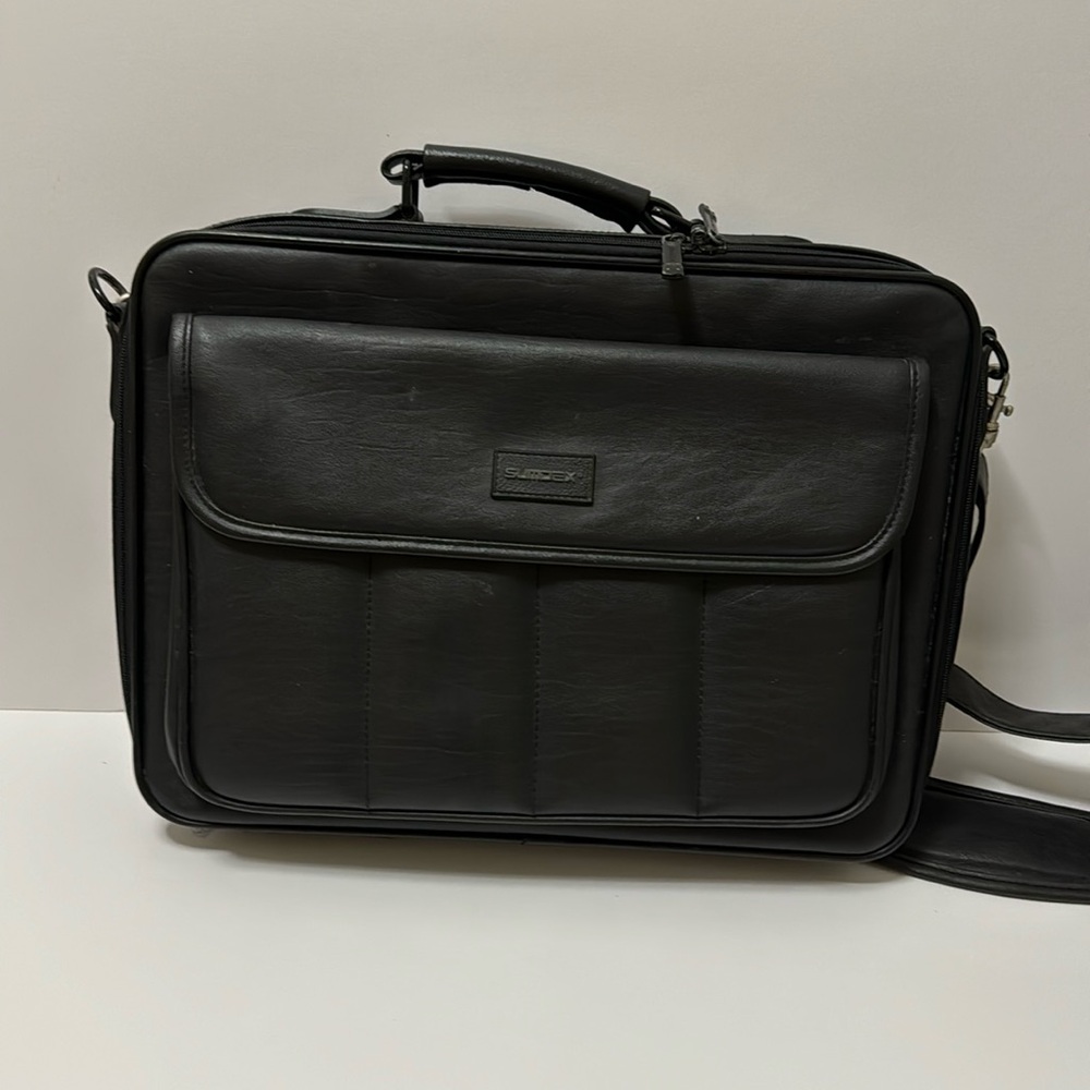 Sumdex - Notebrief Laptop Briefcase - Black EUC